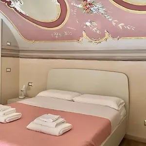  Apartamento Couple's Dream Loft 100mt From Duomo And